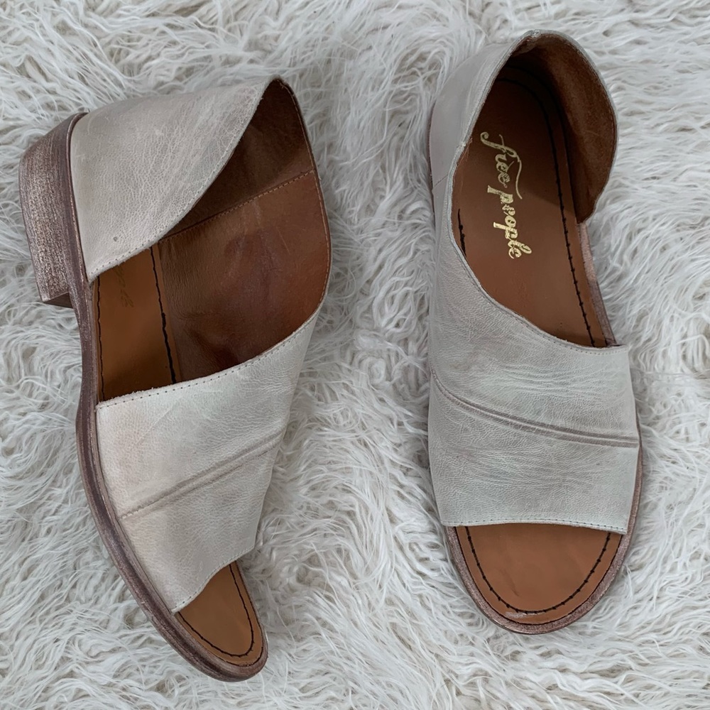 Free People Mont Blanc Tan Slip On Shoes Women’s Size 39